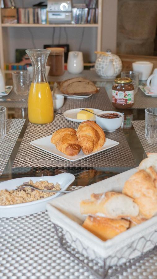 Domaine De La Basse Orme Bed and Breakfast Les Iffs Exteriör bild