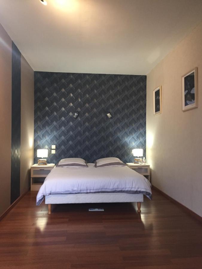 Domaine De La Basse Orme Bed and Breakfast Les Iffs Exteriör bild
